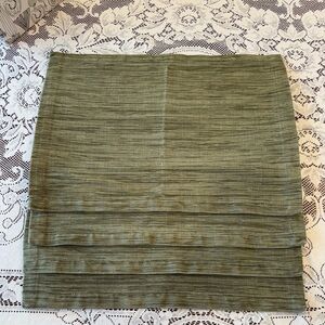 Set of 4 Crate & Barrel Moss Green Grasscloth Placemats – Cotton – EUC